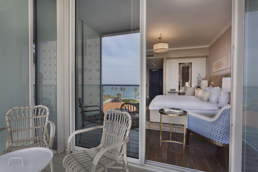 David Tower Hotel Netanya By Prima Hotels - 16 Years Plus 외부 사진 A bedroom at the Four Seasons Hotel