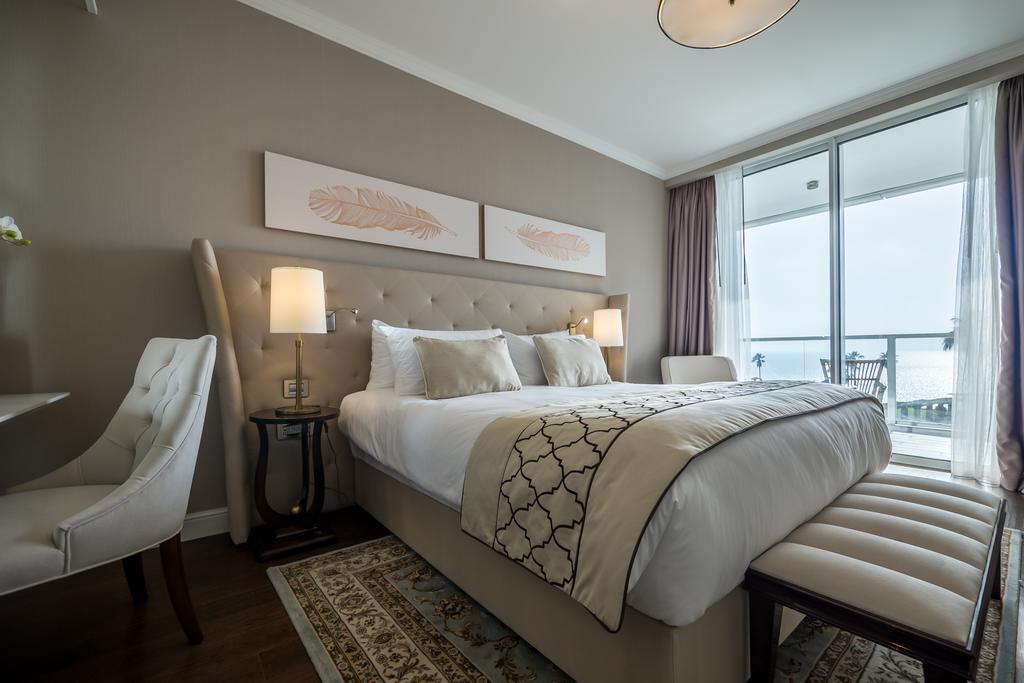 David Tower Hotel Netanya By Prima Hotels - 16 Years Plus 외부 사진 A bedroom at the Ritz-Carlton, Maldives